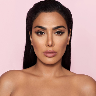 صورة Huda Kattan