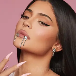 صورة كايلي جينر kyliejenner